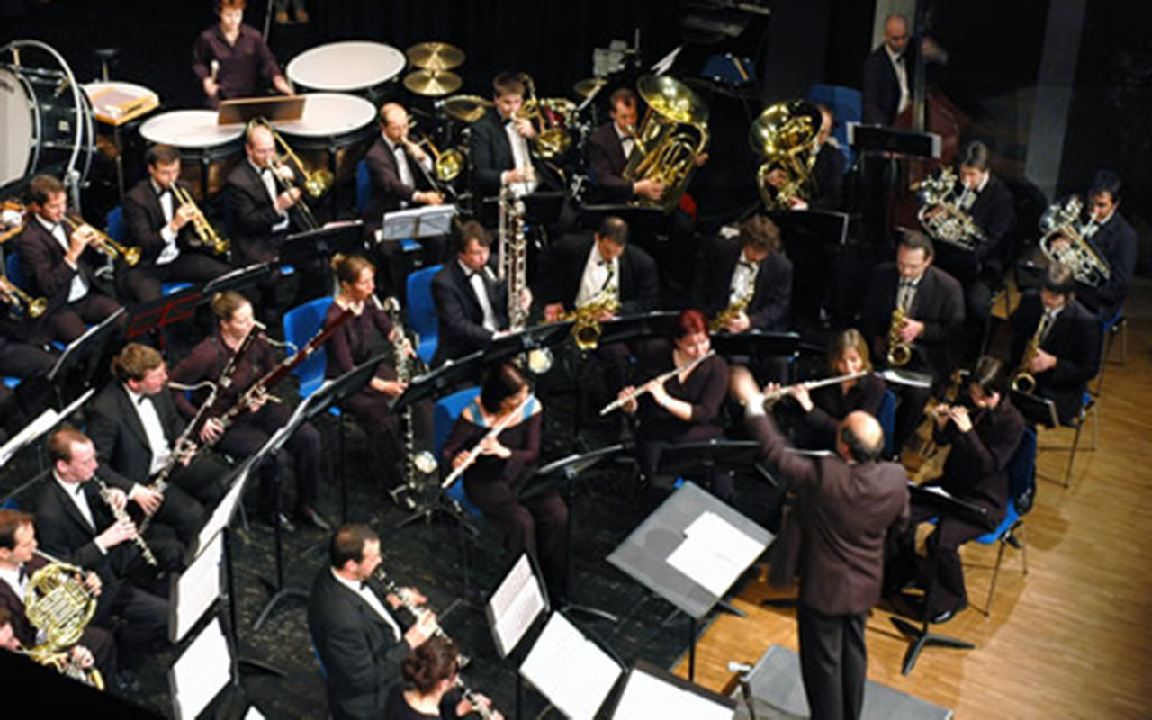 Bernstein: Prelude, Fuge and Riffs, live mit dem Orchèstre d'Harmonie de Fribourg, Solistin: Sarah Chardonnens-Lehmann